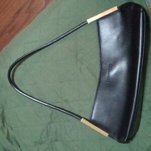 Kenneth Cole leather shoulder clutch.